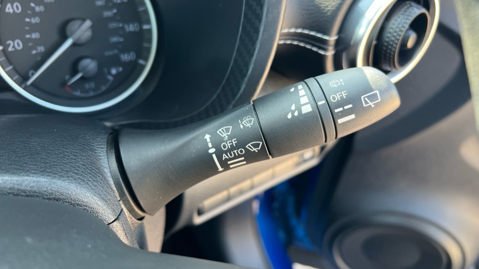 Nissan Juke 1.6 Hybrid N-Connecta 5dr Auto Hybrid Hatchback - Image 36