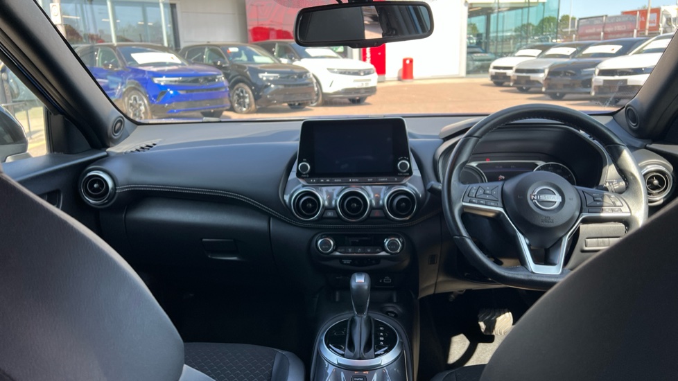 Nissan Juke 1.6 Hybrid N-Connecta 5dr Auto Hybrid Hatchback - Image 51