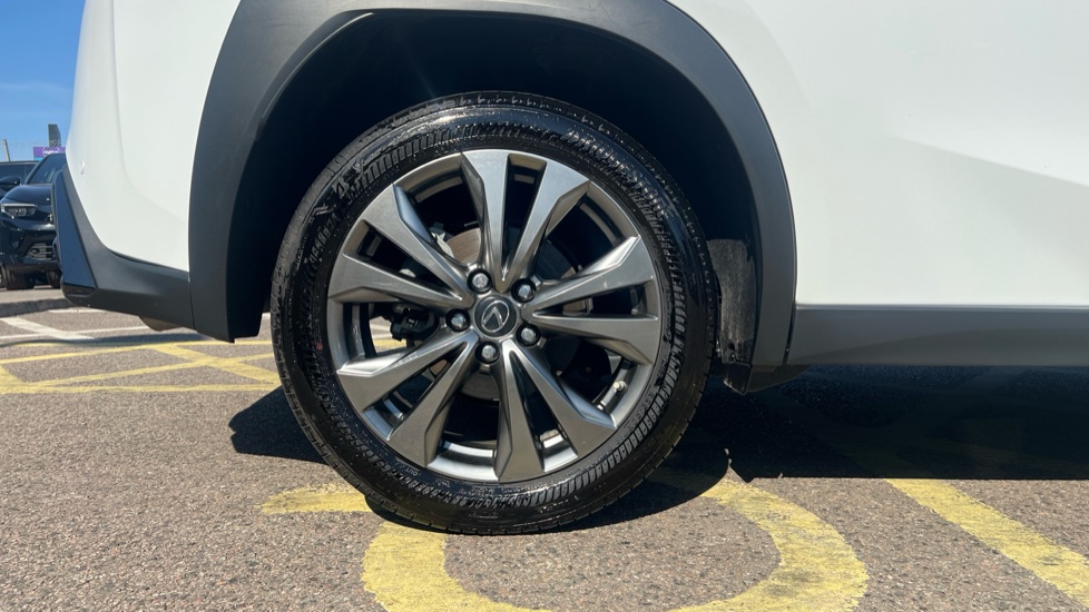 Lexus UX 250h 2.0 F-Sport Design 5dr CVT Hybrid Hatchback - Image 7