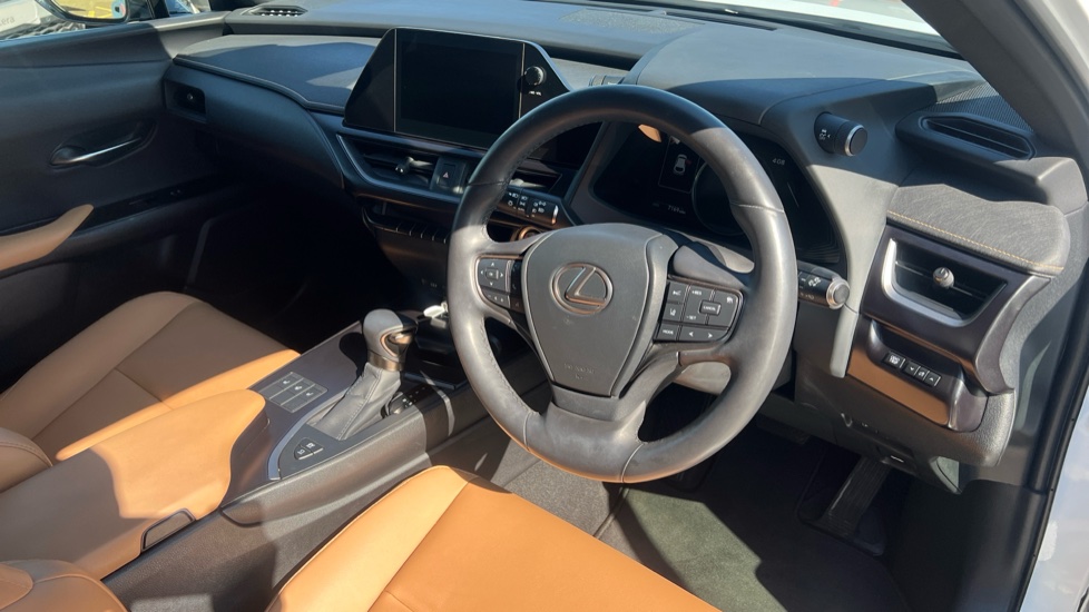 Lexus UX 250h 2.0 F-Sport Design 5dr CVT Hybrid Hatchback - Image 11