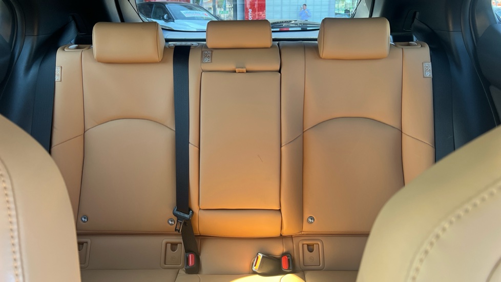 Lexus UX 250h 2.0 F-Sport Design 5dr CVT Hybrid Hatchback - Image 15