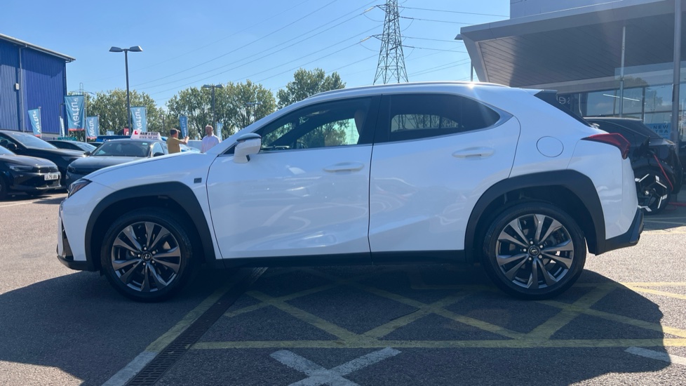 Lexus UX 250h 2.0 F-Sport Design 5dr CVT Hybrid Hatchback - Image 24