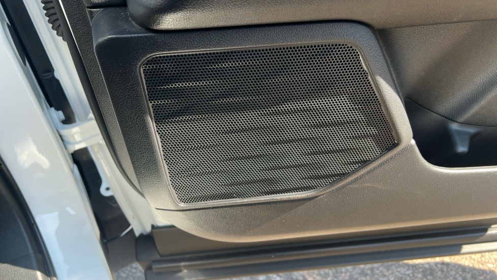 Lexus UX 250h 2.0 F-Sport Design 5dr CVT Hybrid Hatchback - Image 39