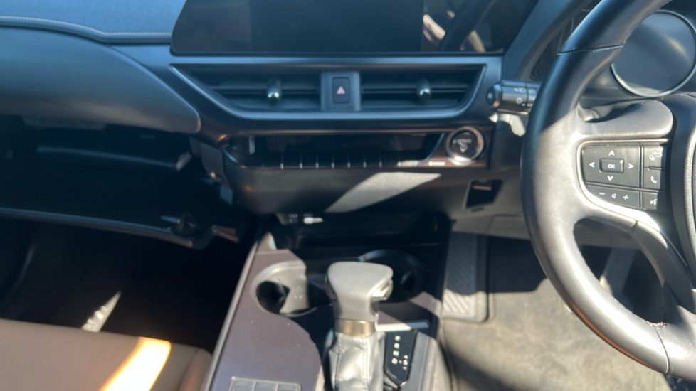 Lexus UX 250h 2.0 F-Sport Design 5dr CVT Hybrid Hatchback - Image 40