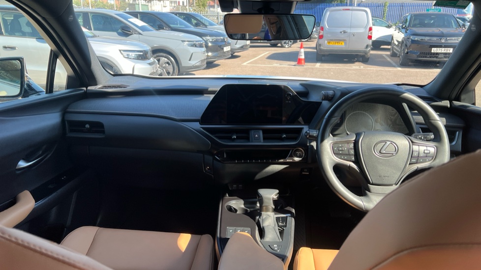 Lexus UX 250h 2.0 F-Sport Design 5dr CVT Hybrid Hatchback - Image 55