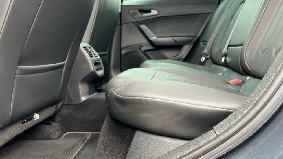 CUPRA Formentor 1.5 TSI 150 V2 5dr DSG Petrol Estate - Image 31