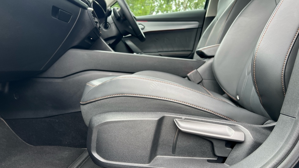 CUPRA Formentor 1.5 TSI 150 V2 5dr DSG Petrol Estate - Image 32