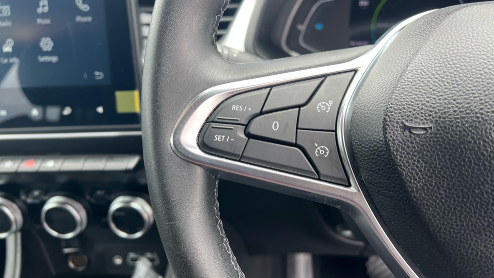 Renault Captur 1.6 E-Tech full hybrid 145 Techno 5dr Auto Hybrid Hatchback - Image 35