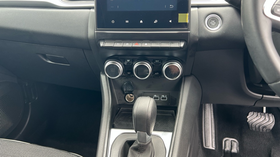 Renault Captur 1.6 E-Tech full hybrid 145 Techno 5dr Auto Hybrid Hatchback - Image 40