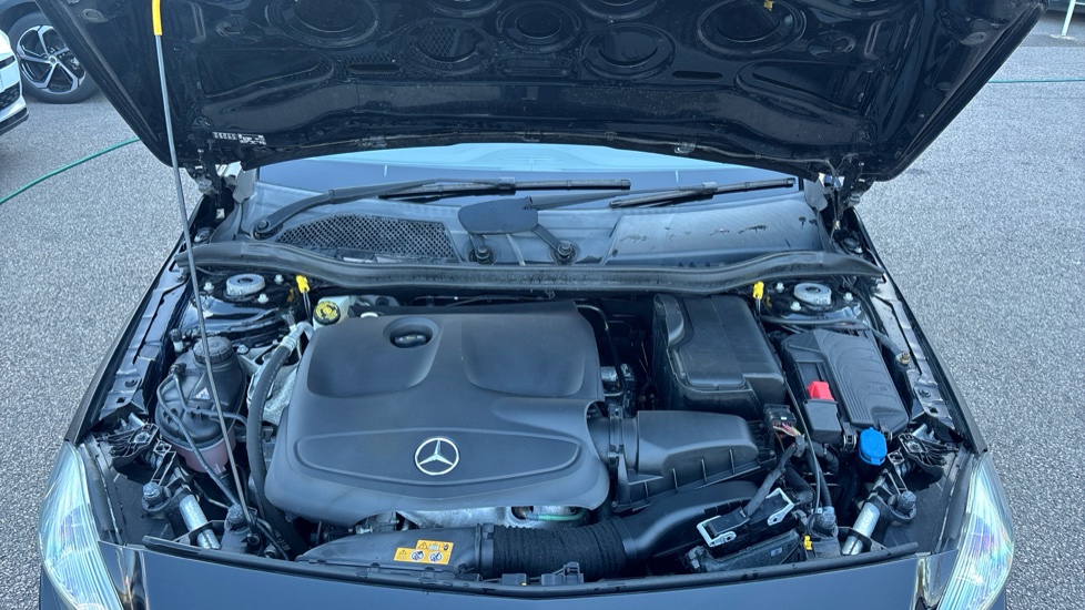 Mercedes-Benz A-Class A180 Sport Executive 5dr Auto Petrol Hatchback - Image 8