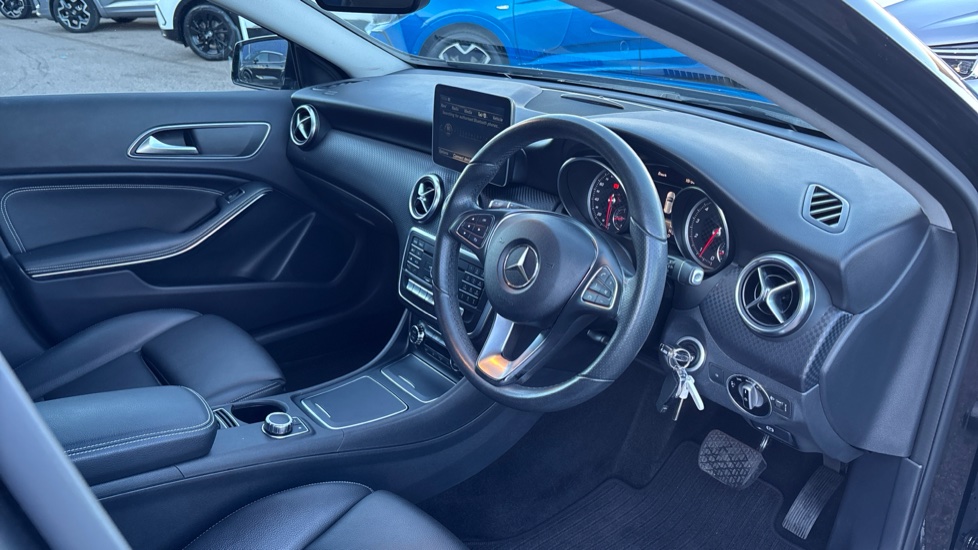 Mercedes-Benz A-Class A180 Sport Executive 5dr Auto Petrol Hatchback - Image 11