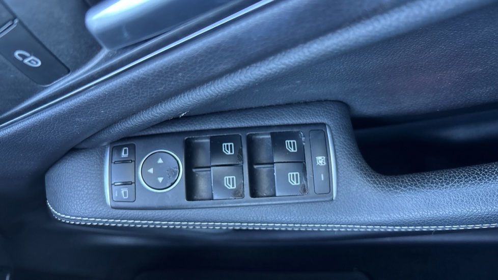 Mercedes-Benz A-Class A180 Sport Executive 5dr Auto Petrol Hatchback - Image 25