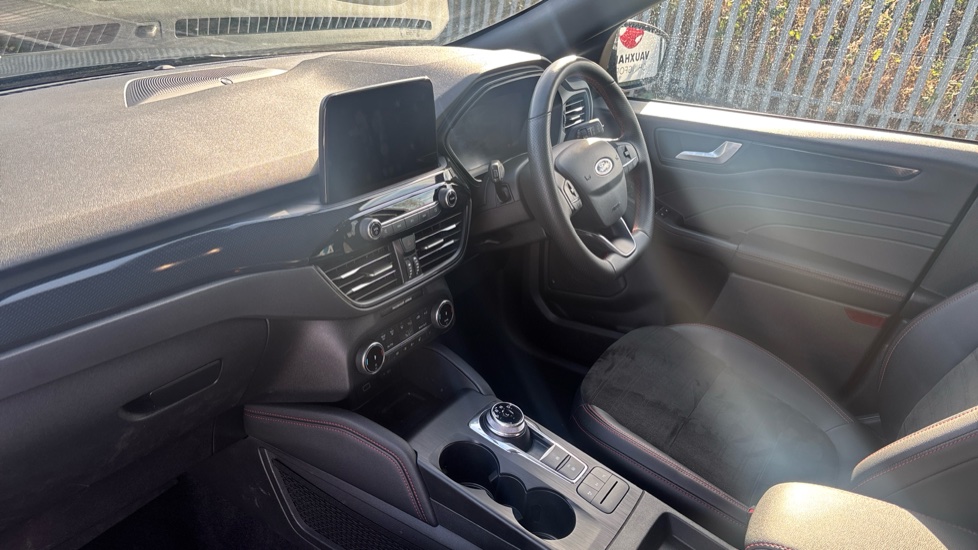 Ford Kuga 2.5 PHEV ST-Line X Edition 5dr CVT Estate - Image 9