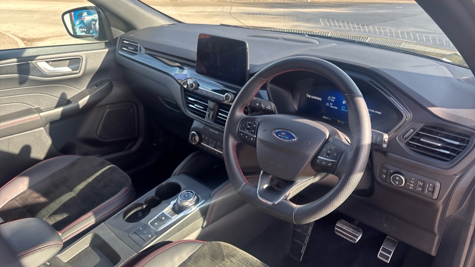 Ford Kuga 2.5 PHEV ST-Line X Edition 5dr CVT Estate - Image 11
