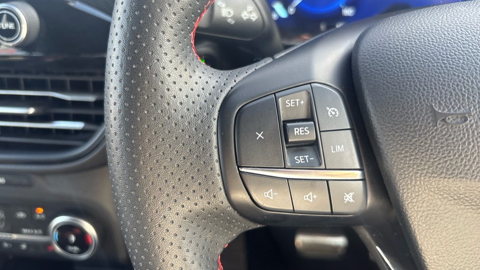 Ford Kuga 2.5 PHEV ST-Line X Edition 5dr CVT Estate - Image 21