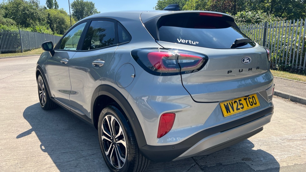 Ford Puma 1.0 EcoBoost Hybrid mHEV Titanium 5dr DCT Petrol Hatchback - Image 25