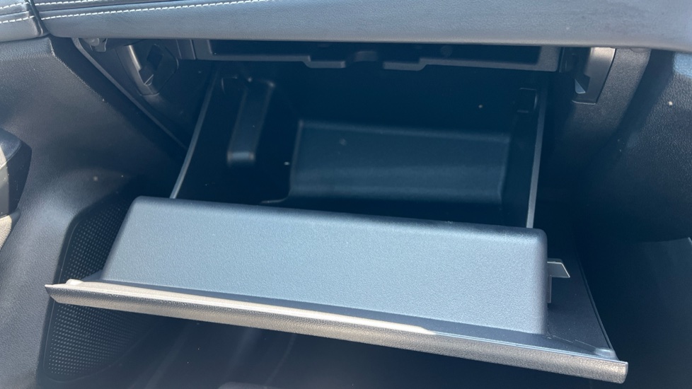 Ford Puma 1.0 EcoBoost Hybrid mHEV Titanium 5dr DCT Petrol Hatchback - Image 44