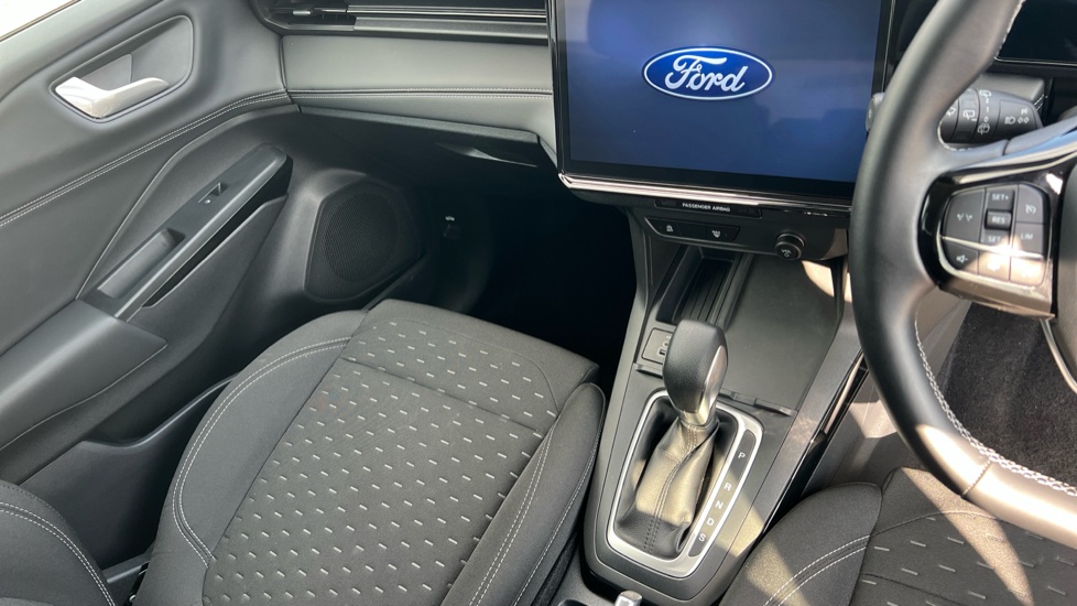 Ford Puma 1.0 EcoBoost Hybrid mHEV Titanium 5dr DCT Petrol Hatchback - Image 14