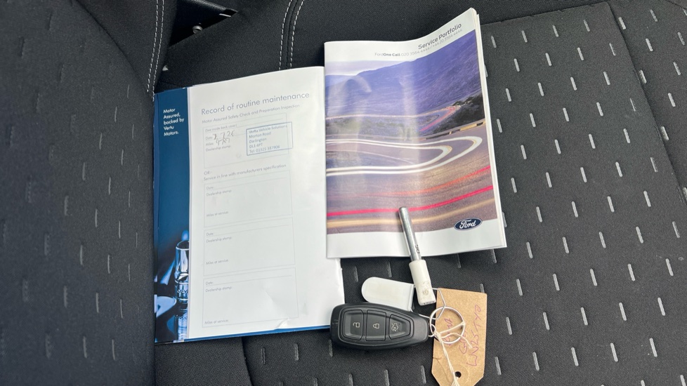 Ford Puma 1.0 EcoBoost Hybrid mHEV Titanium 5dr DCT Petrol Hatchback - Image 19