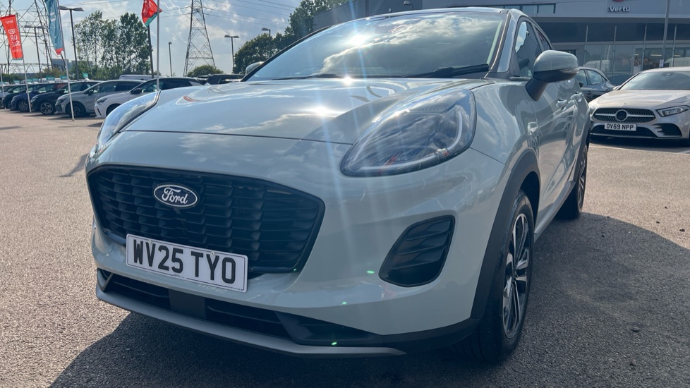 Ford Puma 1.0 EcoBoost Hybrid mHEV Titanium 5dr DCT Petrol Hatchback - Image 23