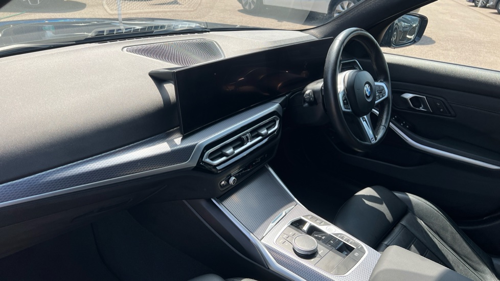 BMW 3 Series 320i M Sport 4dr Step Auto Petrol Saloon - Image 9