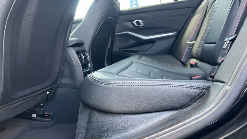 BMW 3 Series 320i M Sport 4dr Step Auto Petrol Saloon - Image 31