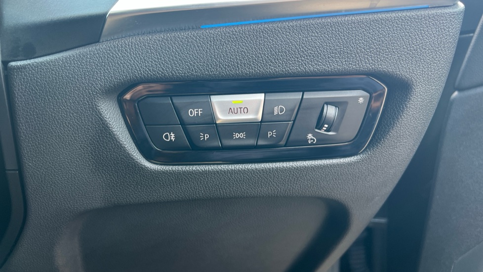 BMW 3 Series 320i M Sport 4dr Step Auto Petrol Saloon - Image 39