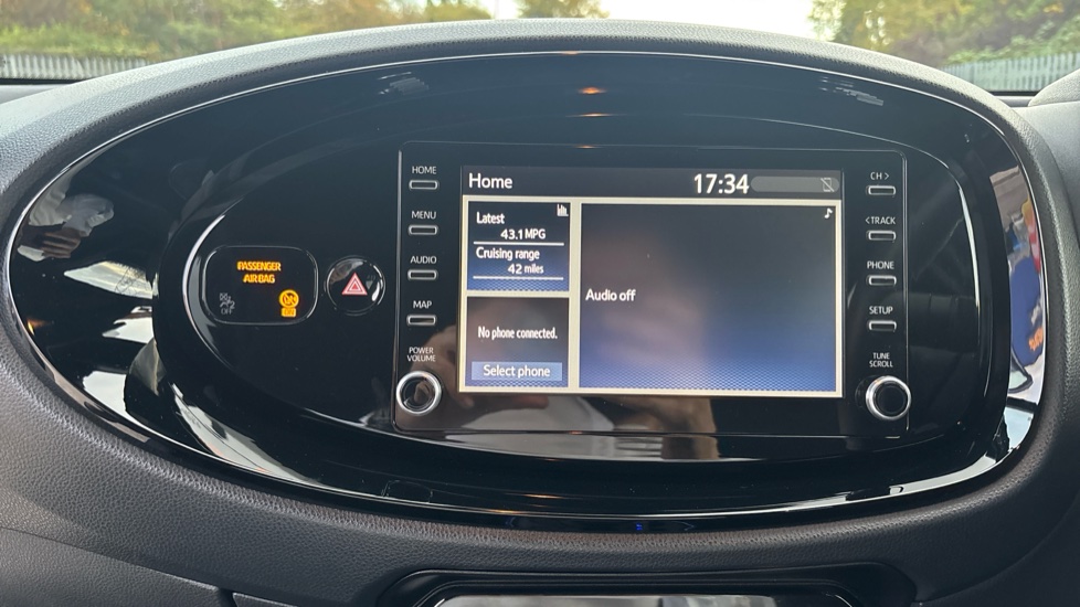 Toyota Aygo X 1.0 VVT-i Edge 5dr Auto Petrol Hatchback - Image 12