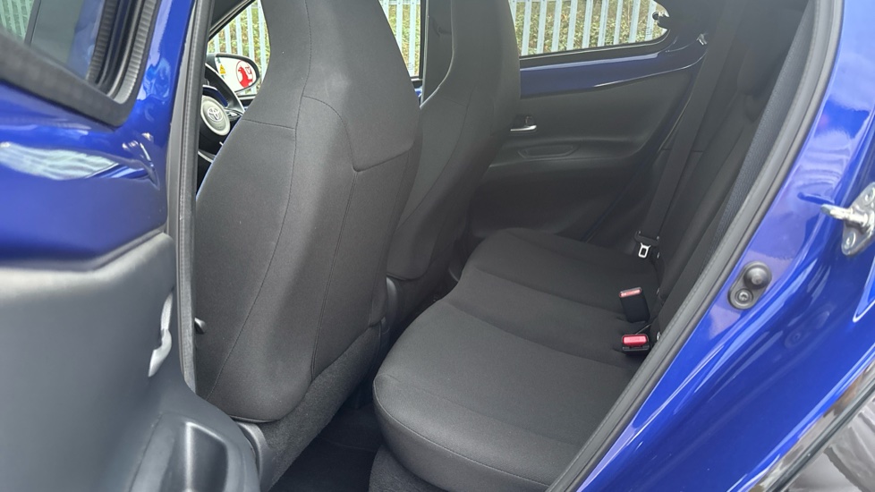Toyota Aygo X 1.0 VVT-i Edge 5dr Auto Petrol Hatchback - Image 16