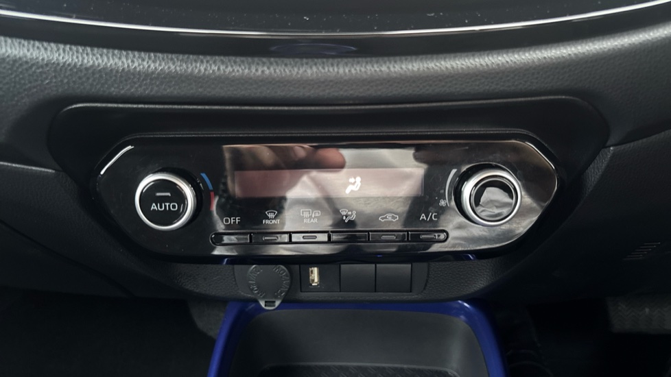 Toyota Aygo X 1.0 VVT-i Edge 5dr Auto Petrol Hatchback - Image 31