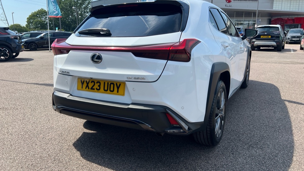 Lexus UX 250h 2.0 F-Sport Design 5dr CVT Hybrid Hatchback - Image 27