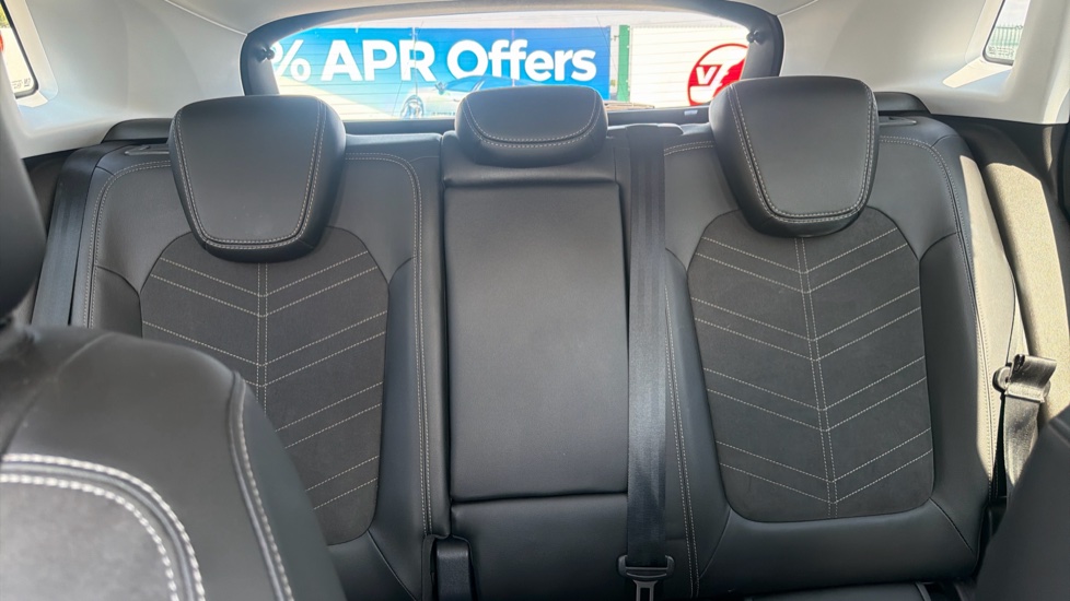 Vauxhall Grandland 1.2 Turbo Ultimate 5dr Auto Petrol Hatchback - Image 15