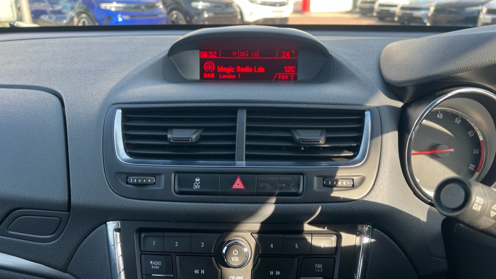 Vauxhall Mokka 1.4T SE 5dr Auto Petrol Hatchback - Image 12