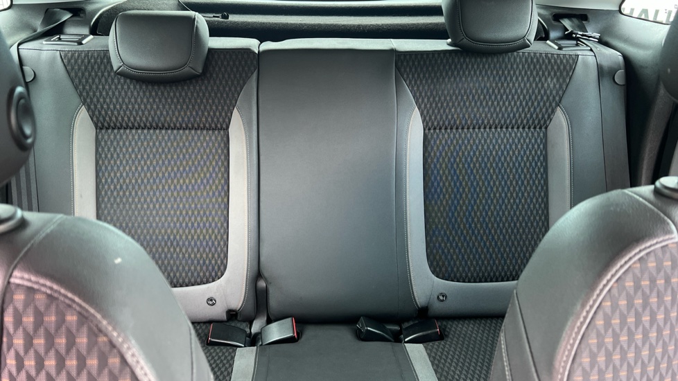 Vauxhall Crossland X 1.2 Elite Nav 5dr Petrol Hatchback - Image 15