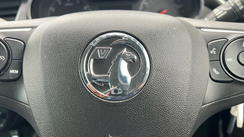 Vauxhall Crossland X 1.2 Elite Nav 5dr Petrol Hatchback - Image 21