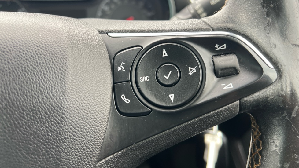 Vauxhall Crossland X 1.2 Elite Nav 5dr Petrol Hatchback - Image 22