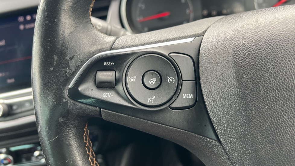 Vauxhall Crossland X 1.2 Elite Nav 5dr Petrol Hatchback - Image 23