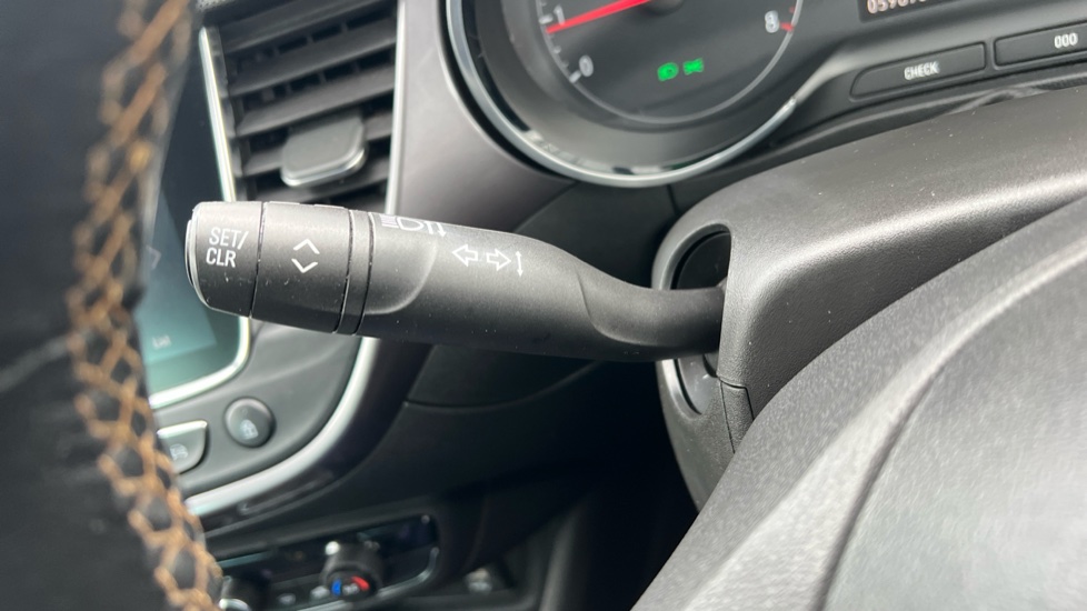 Vauxhall Crossland X 1.2 Elite Nav 5dr Petrol Hatchback - Image 25