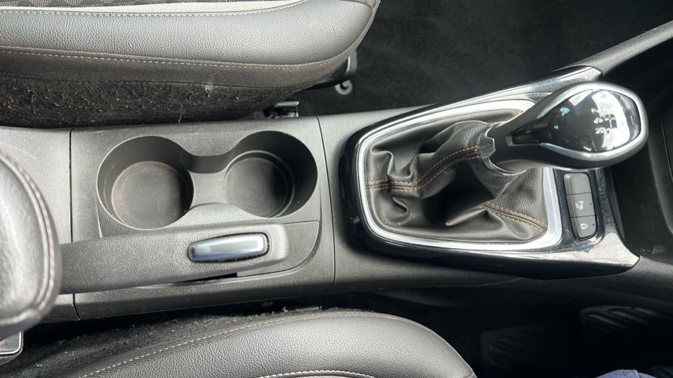 Vauxhall Crossland X 1.2 Elite Nav 5dr Petrol Hatchback - Image 35