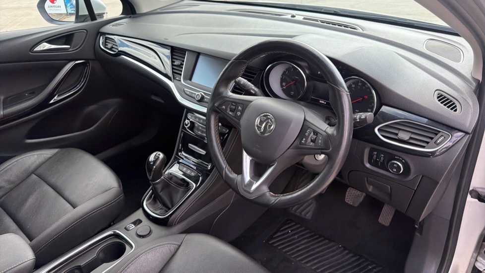 Vauxhall Astra 1.0T 12V ecoFLEX Elite 5dr Petrol Hatchback - Image 11