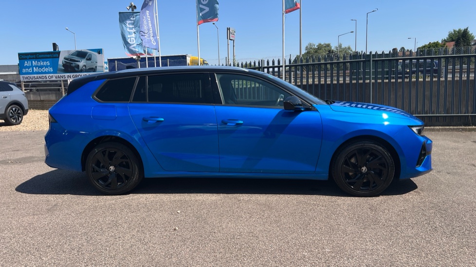 Vauxhall Astra 1.2 Turbo 130 GS 5dr Auto Petrol Estate - Image 28