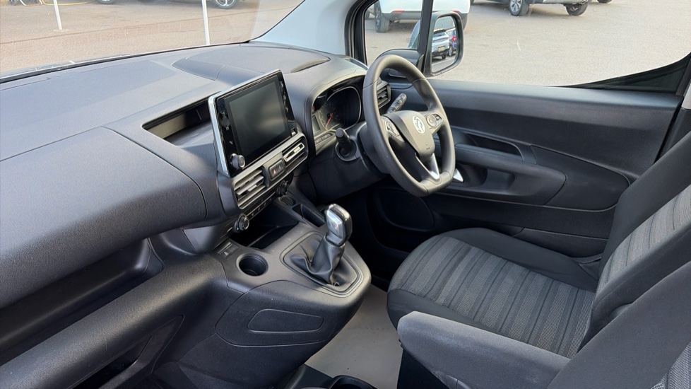 Vauxhall Combo Life 1.5 Turbo D Energy 5dr [7 seat] Diesel Estate - Image 9