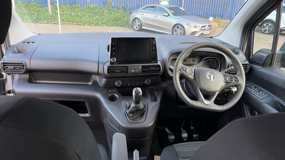 Vauxhall Combo Life 1.5 Turbo D Energy 5dr [7 seat] Diesel Estate - Image 10