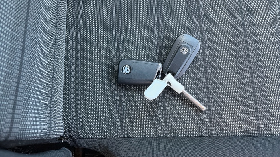 Vauxhall Combo Life 1.5 Turbo D Energy 5dr [7 seat] Diesel Estate - Image 19