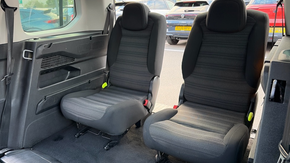 Vauxhall Combo Life 1.5 Turbo D Energy 5dr [7 seat] Diesel Estate - Image 22