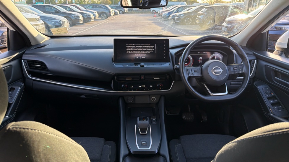 Nissan Qashqai 1.3 DiG-T MH 158 N-Connecta 5dr Xtronic Petrol Hatchback - Image 10