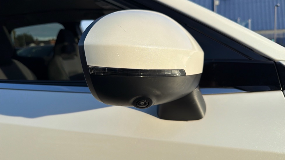 Nissan Qashqai 1.3 DiG-T MH 158 N-Connecta 5dr Xtronic Petrol Hatchback - Image 29