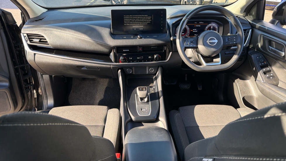 Nissan Qashqai 1.3 DiG-T MH 158 N-Connecta 5dr Xtronic Petrol Hatchback - Image 7