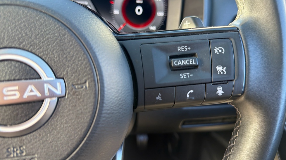 Nissan Qashqai 1.3 DiG-T MH 158 N-Connecta 5dr Xtronic Petrol Hatchback - Image 22