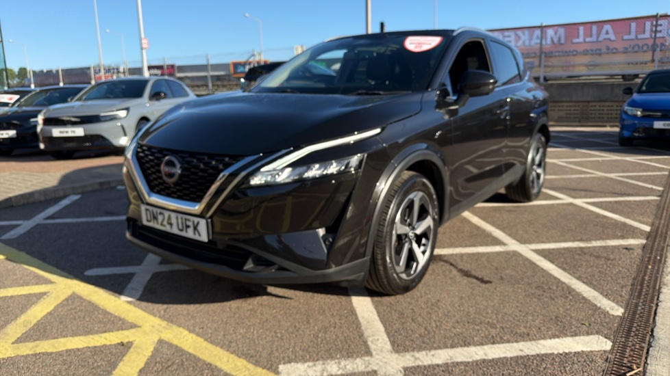 Nissan Qashqai 1.3 DiG-T MH 158 N-Connecta 5dr Xtronic Petrol Hatchback - Image 28